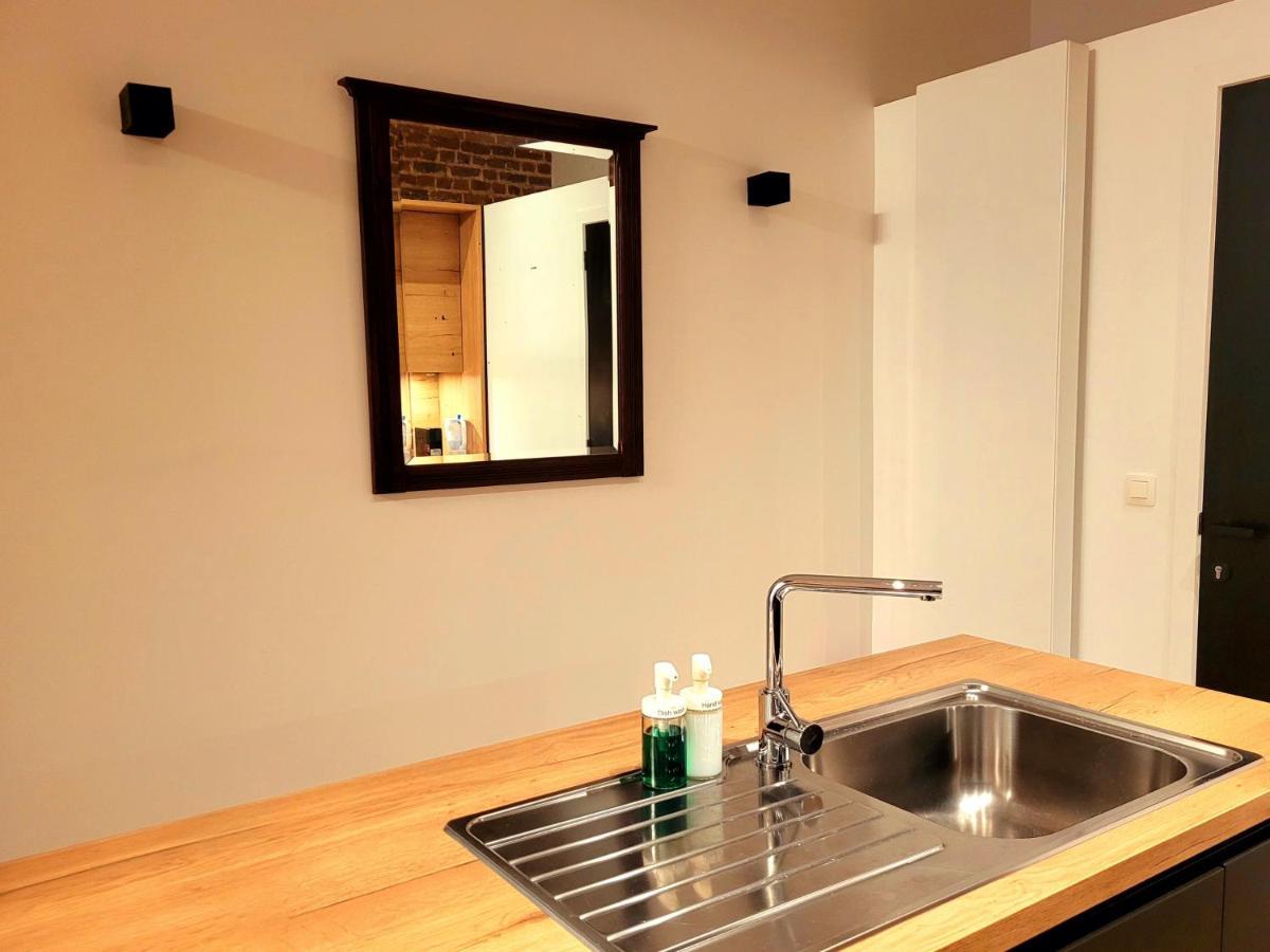 Brand New Camelia Room With Private Bathroom Brussels Exterior photo